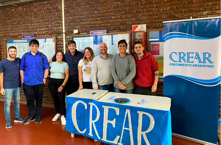 CREAR lanzó su agrupación en Económicas
