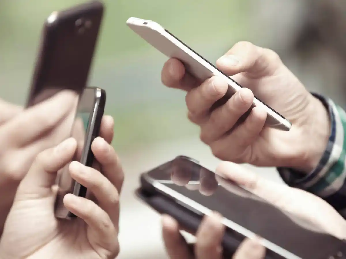 Podrían bloquear más de 17 millones de celulares prepagos