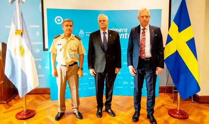 Taiana firmó con la sueca SAAB un acuerdo para fortalecer  la capacidad de defensa antiaérea