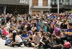 Todas las mociones de una extensa asamblea interclaustro