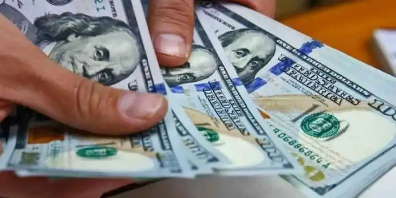 ¡HASTA CUÁNDO! El dólar paralelo supera los  470.000 bolívares