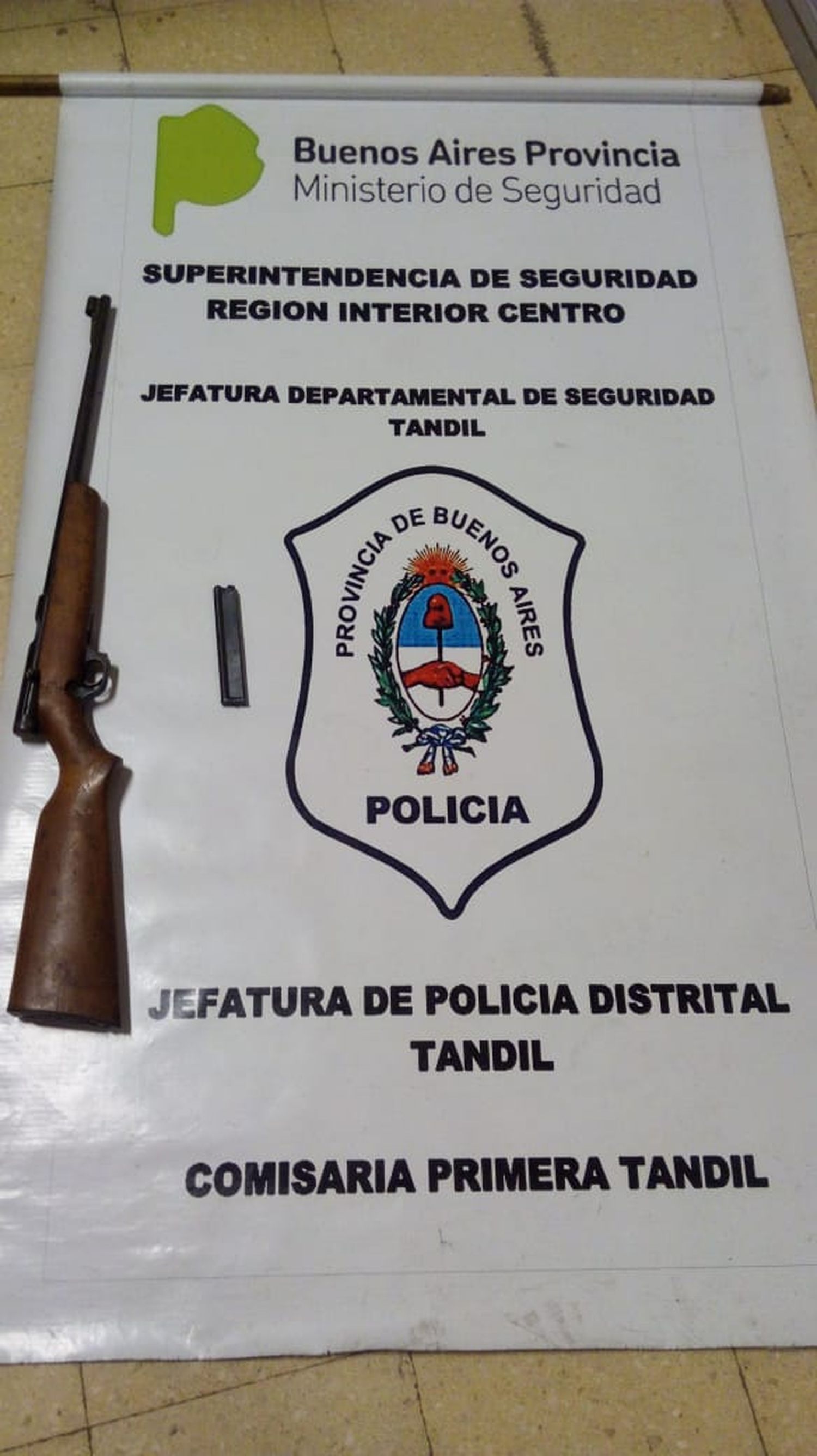 En un allanamiento por robo secuestraron una carabina calibre 22