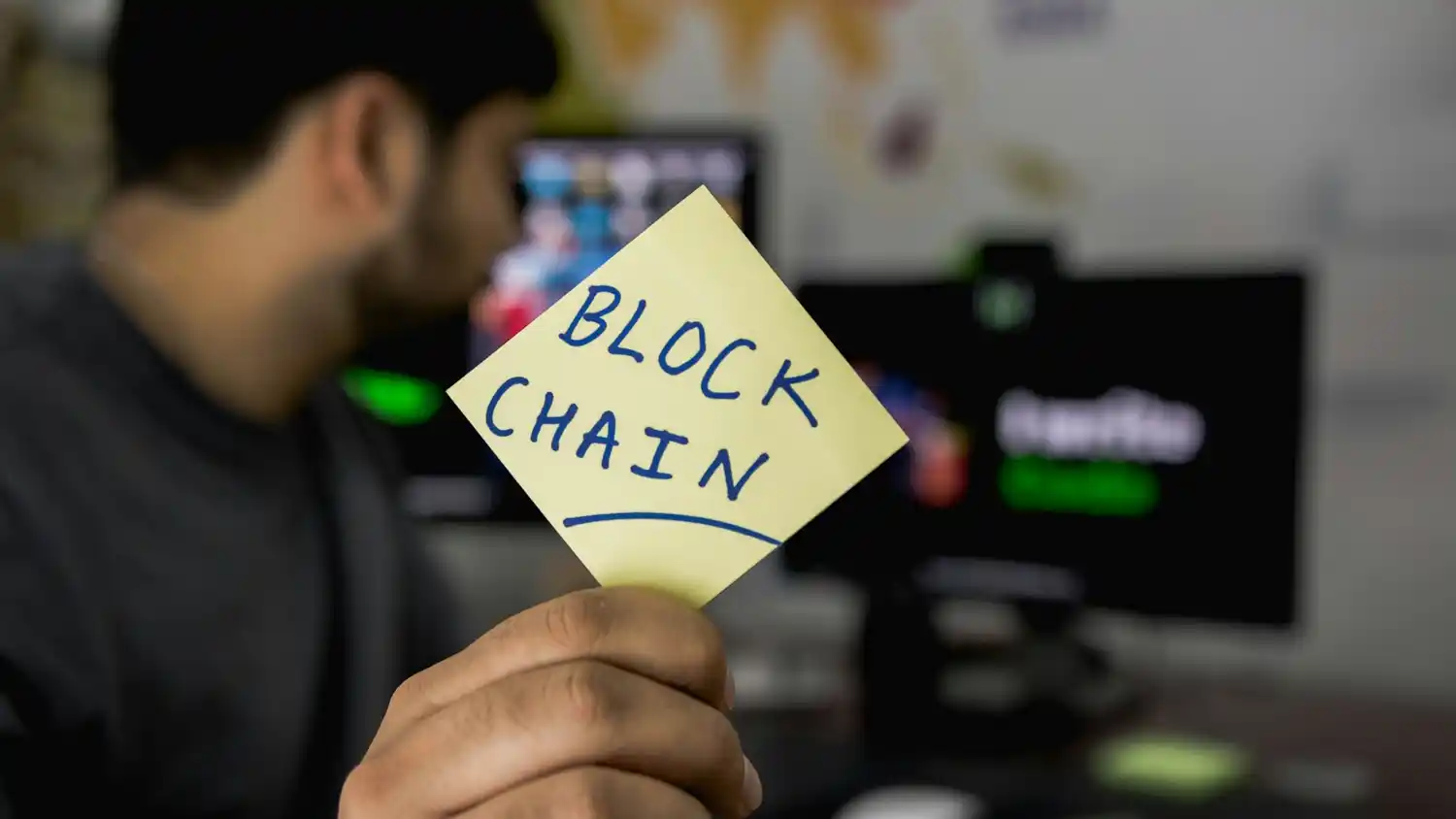Mejora de la seguridad y el control del hogar mediante la tecnología Blockchain