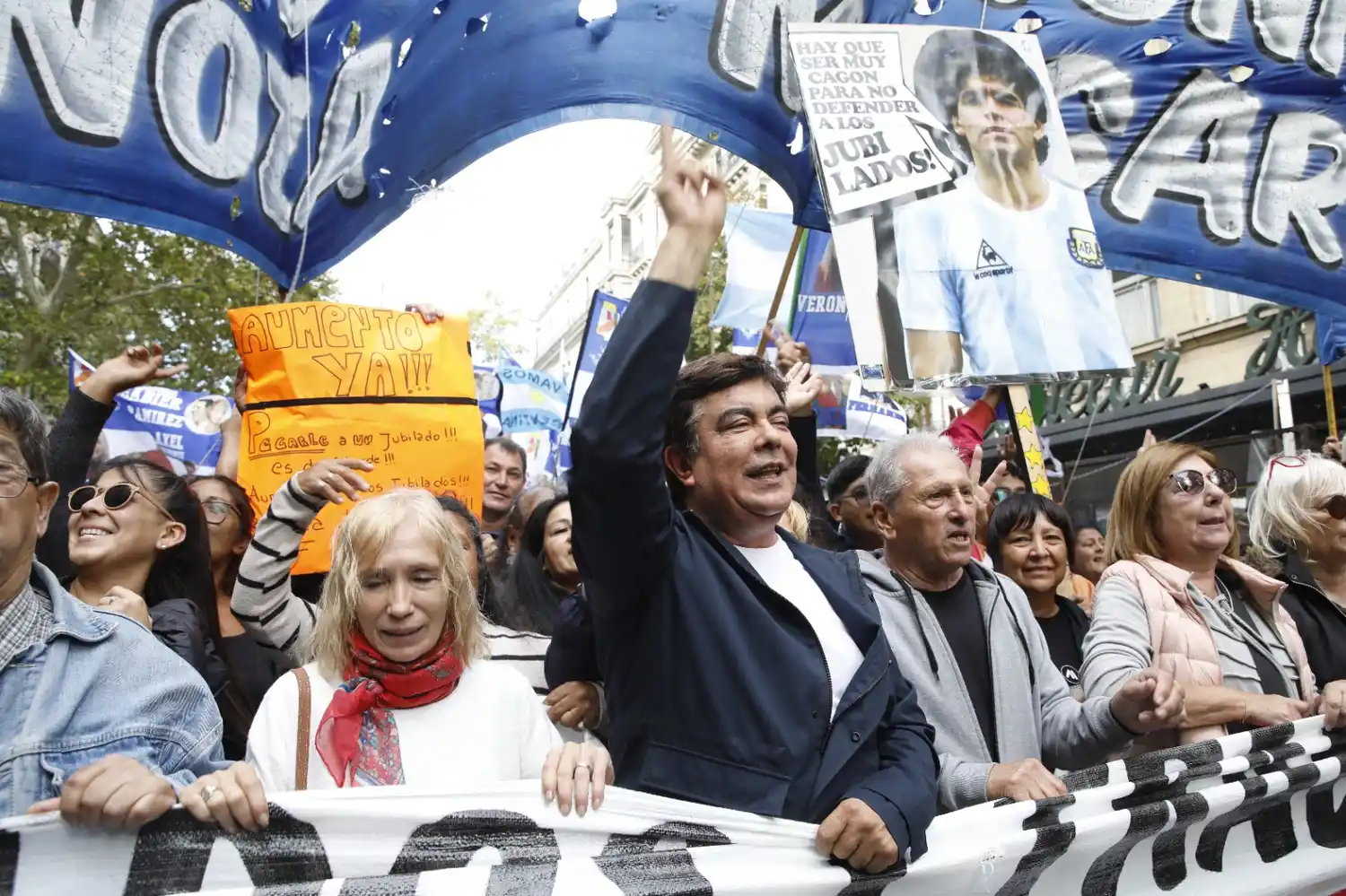 Espinoza respaldó el paro nacional y cruzó al gobierno de Milei: "Nadie nos va a robar los sueños de los trabajadores"
