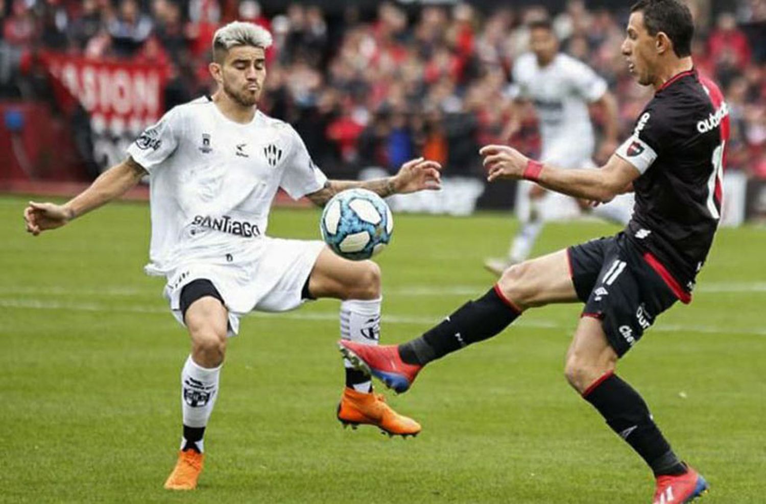 Newell’s y Central Córdoba, sin el suplicio del sol