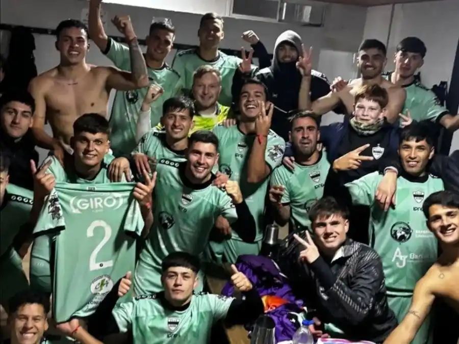 Dep.Aldao celebra el triunfo por 2 a 1  ante Arg. de Vila.Foto: IG deportivo.aldao