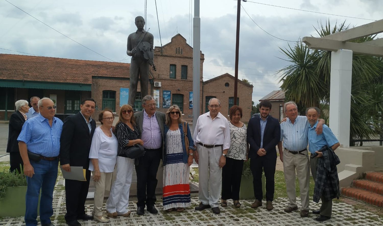 Venado Tuerto rinde homenaje a Cayetano Silva a 103 años de su fallecimiento