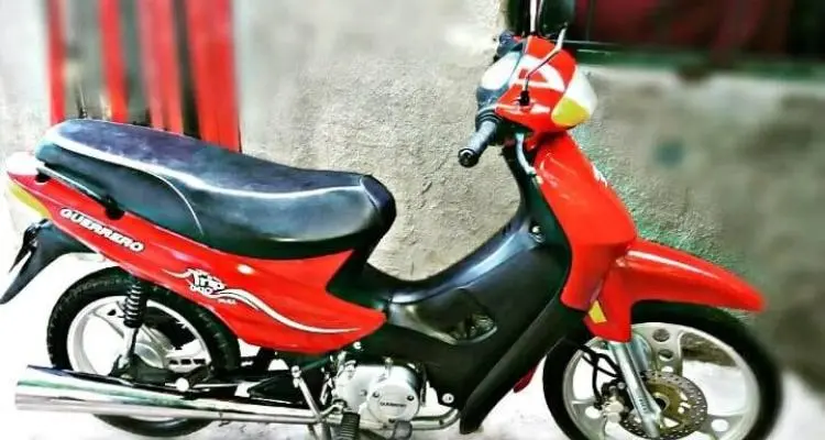 Le robaron la moto y apuntó a la Policía Local: “Me dijeron que tienen orden de no bajarse de la vereda”