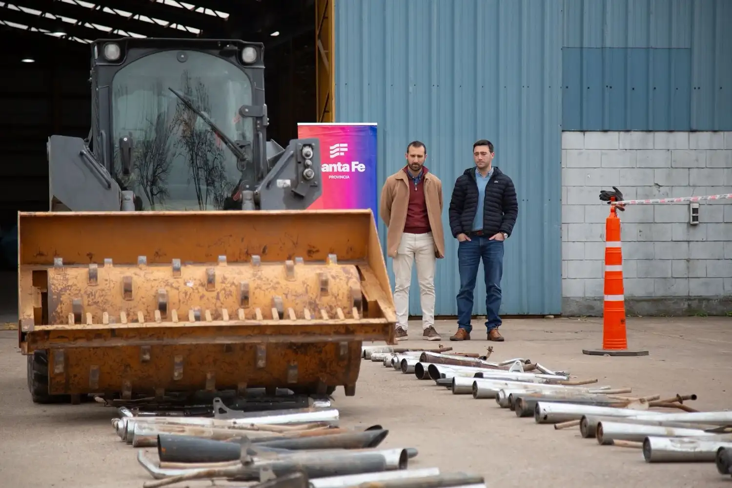 Destruyeron 200 caños de escape adulterados de vehículos que fueron secuestrados al delito - 1