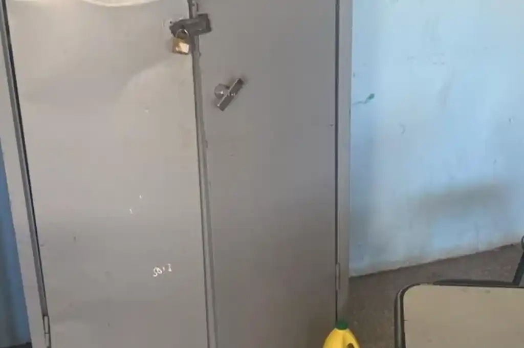 escuela vandalizada - 1