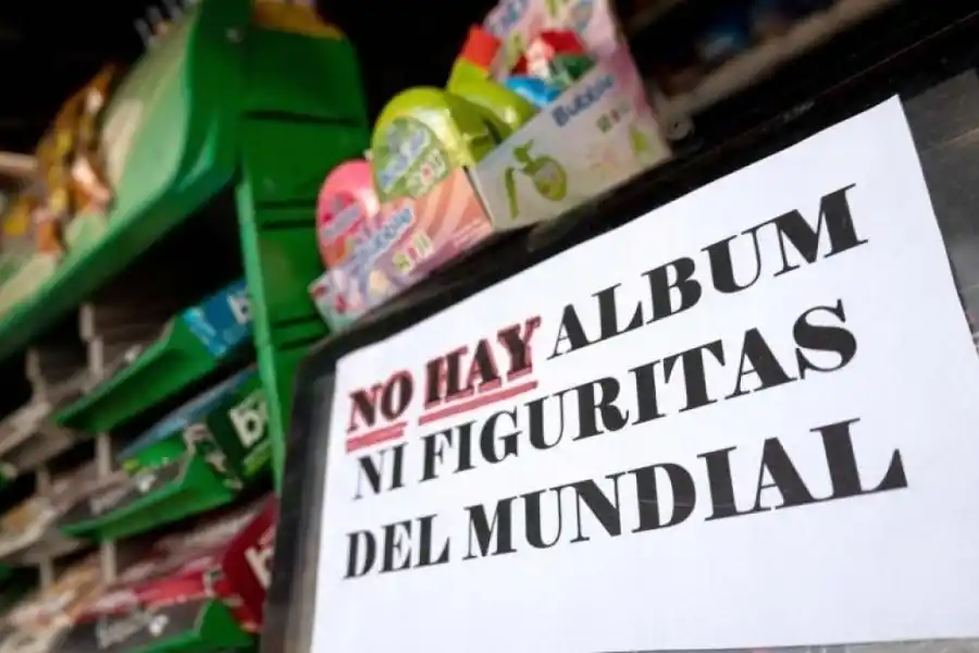El boom por las figuritas del Mundial: faltante, protestas y una gran demanda