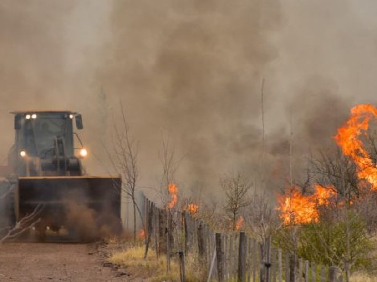 Incendios: día crítico por los vientos en el norte cordobés