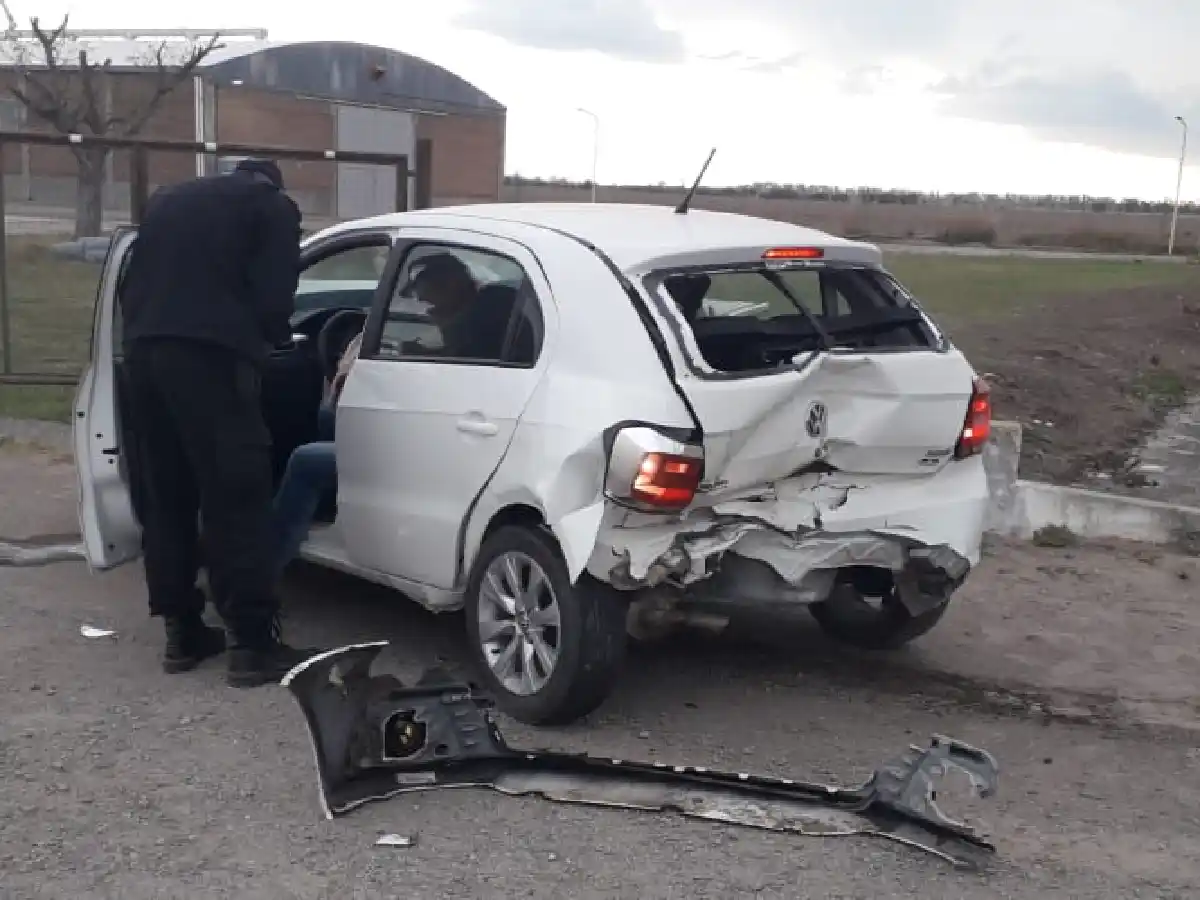  Un cuádruple choque en cadena en la ruta 19 solo dejó daños materiales