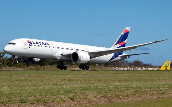LATAM Airlines Boeing 787 Experiences Loss of Altitud: 50 Passengers Hurt