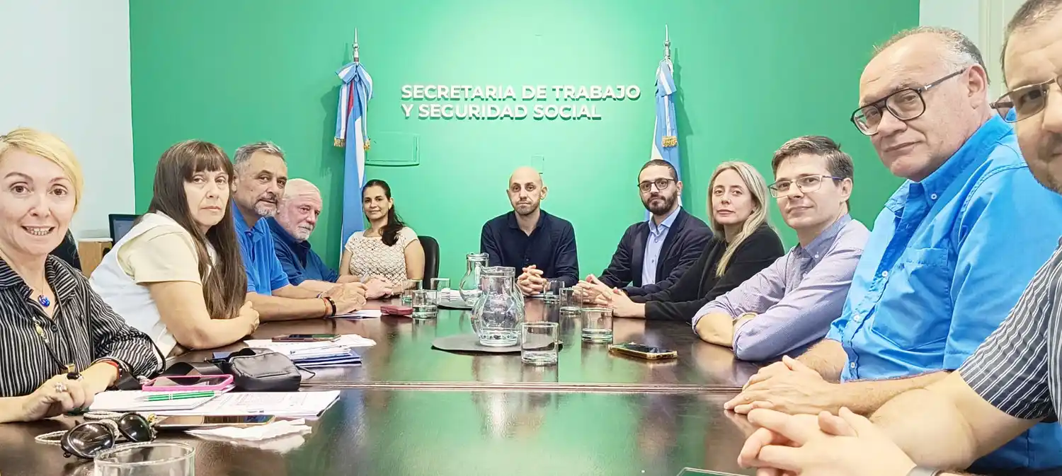 El gobierno provincial y los gremios estatales sellan un pacto para fortalecer los ingresos