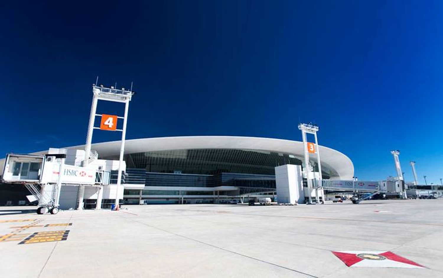 Problemas en el control del espacio aéreo en Uruguay