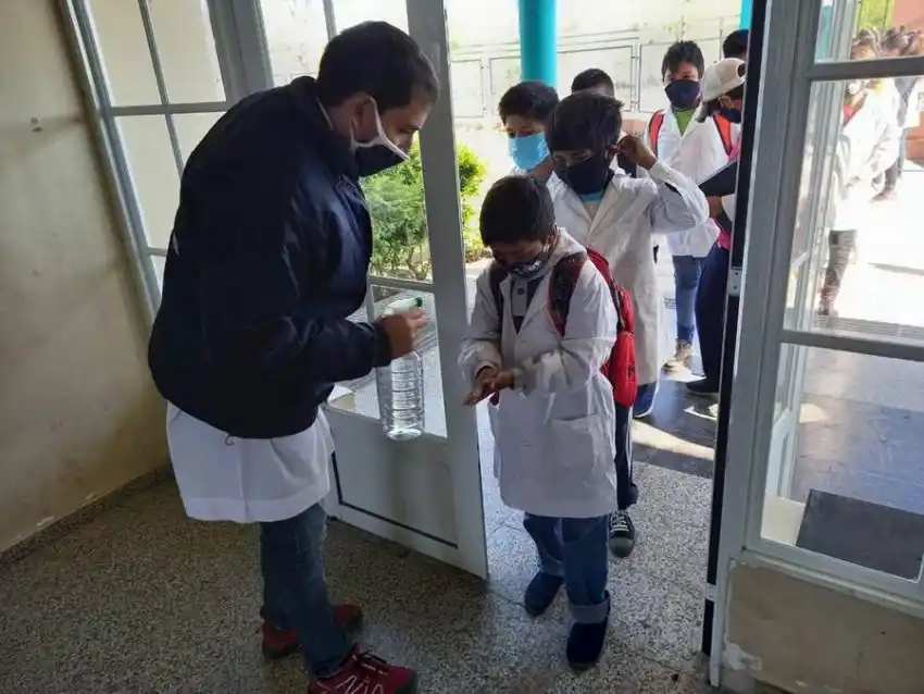 Luis Basterra: el ciclo lectivo 2022 estará conformado por un piso de 190 días de clases