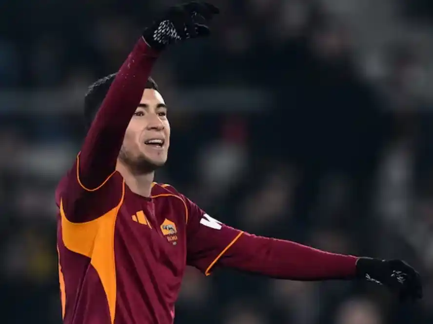Roma ganó en la Serie A y permanece en zona de Champions por los goles del atacante argentino.