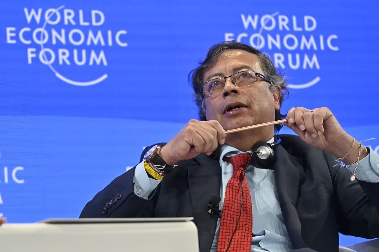 PETRO SE REUNIÓ con la oposición: «para construir la paz política»