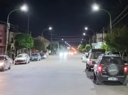 Sigue la colocación de luces led en las avenidas