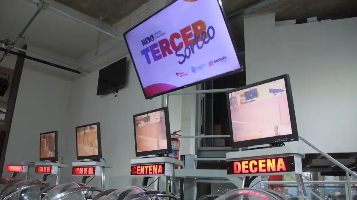 El acto se desarrolló en la sede de Lotería de Santa Fe.