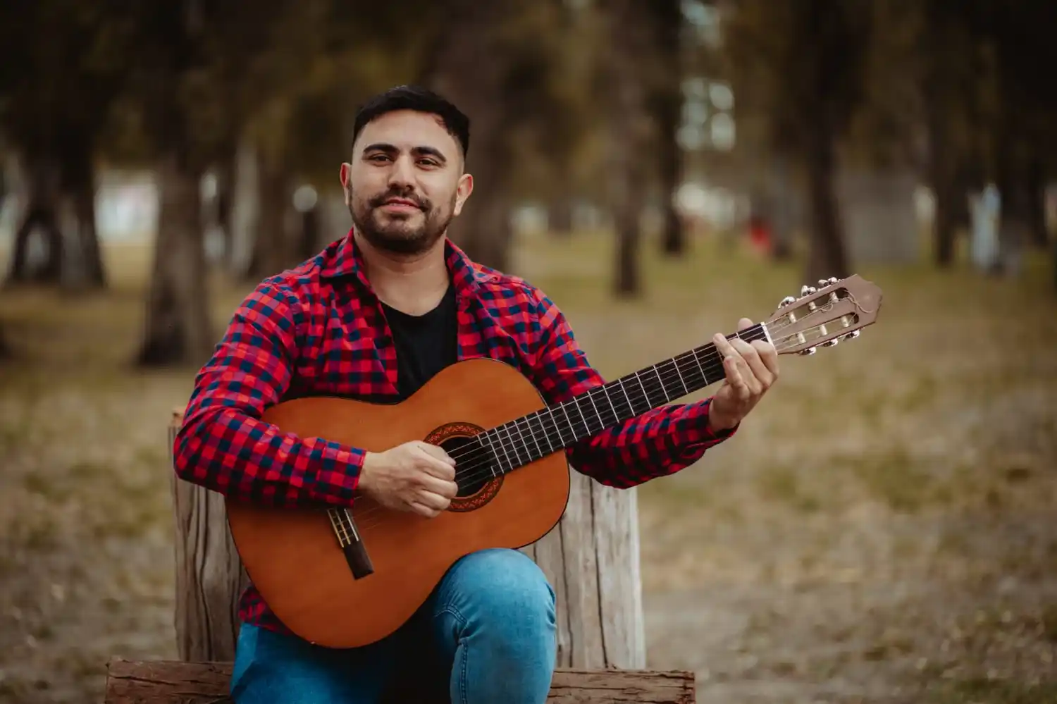 El artista freyrense Jonna Toledo