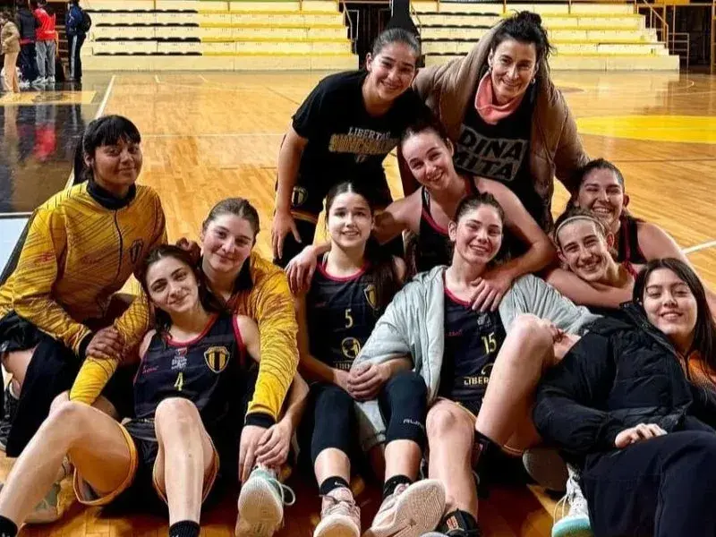Triunfo de Las Tigresas que se afirman como líderes del certamen con 6 pts. Foto: Club Libertad de Sunchales