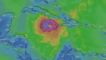 Con vientos catastróficos, el huracán Melissa tocó tierra en Jamaica como categoría 5, el más fuerte en 174 años