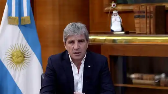 Caputo en el Coloquio de IDEA: “Estamos construyendo una Argentina sin déficit”