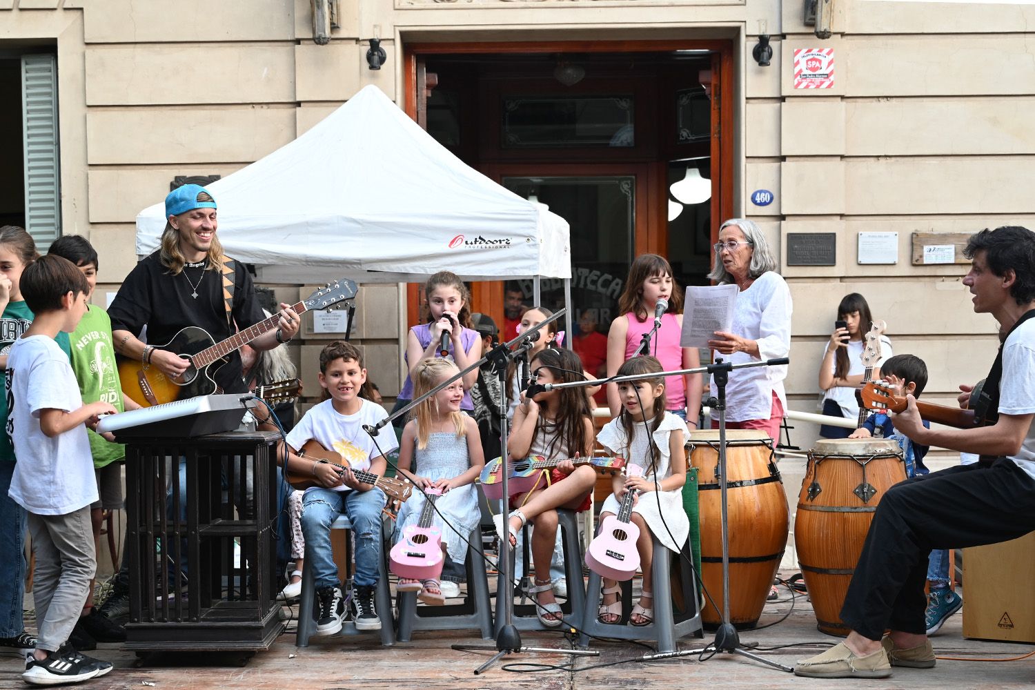 Artistas locales lanzan el ciclo Canciones por la Biblio, este viernes