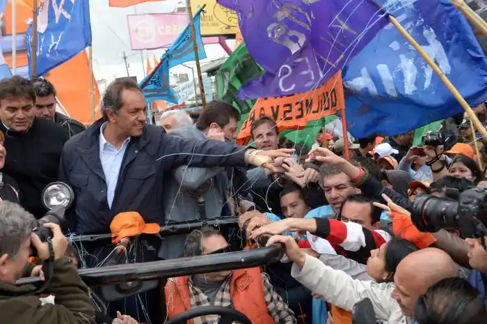 Elecciones 2015: Scioli realizó caminata por Quilmes
