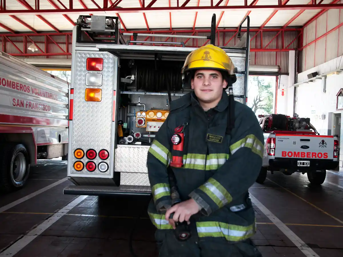Gastón Bollati, el bombero más solidario entre los solidarios  
