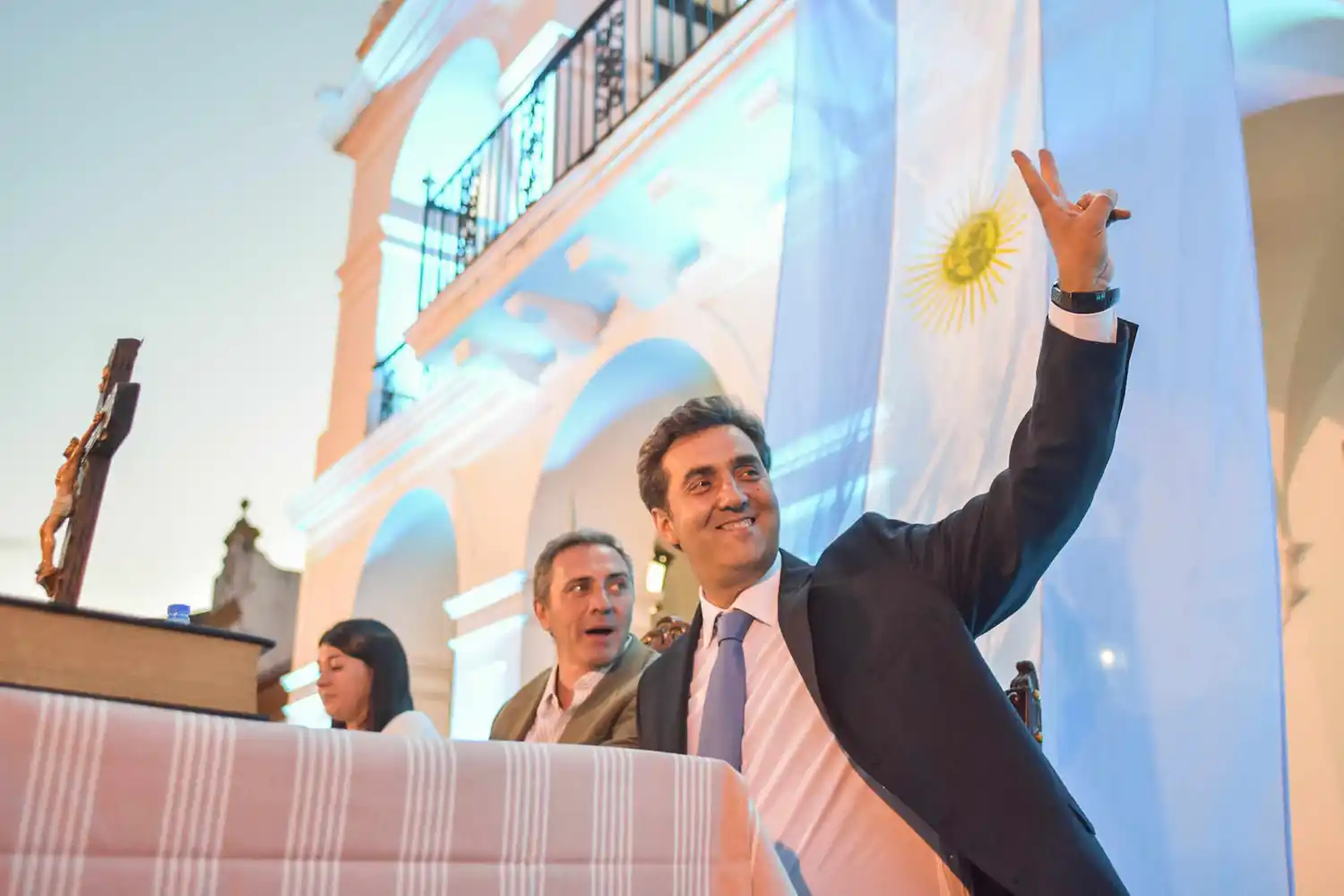 Luján: Denuncian penalmente al Intendente Leonardo Boto por irregularidades en la reparación de patrulleros