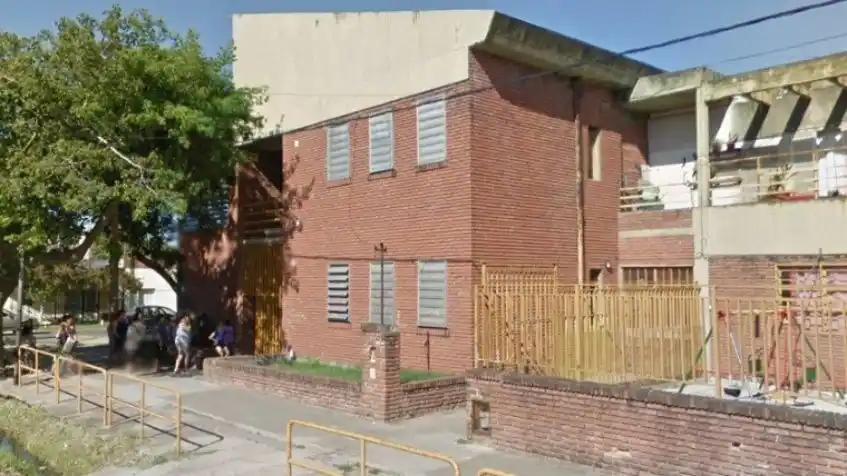 Rosario: desplazan a una docente por acosar a un alumno