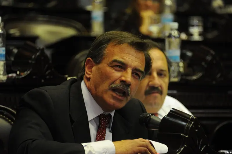 Elecciones 2015: Bazze será candidato a Gobernador por el radicalismo en FAUNEN