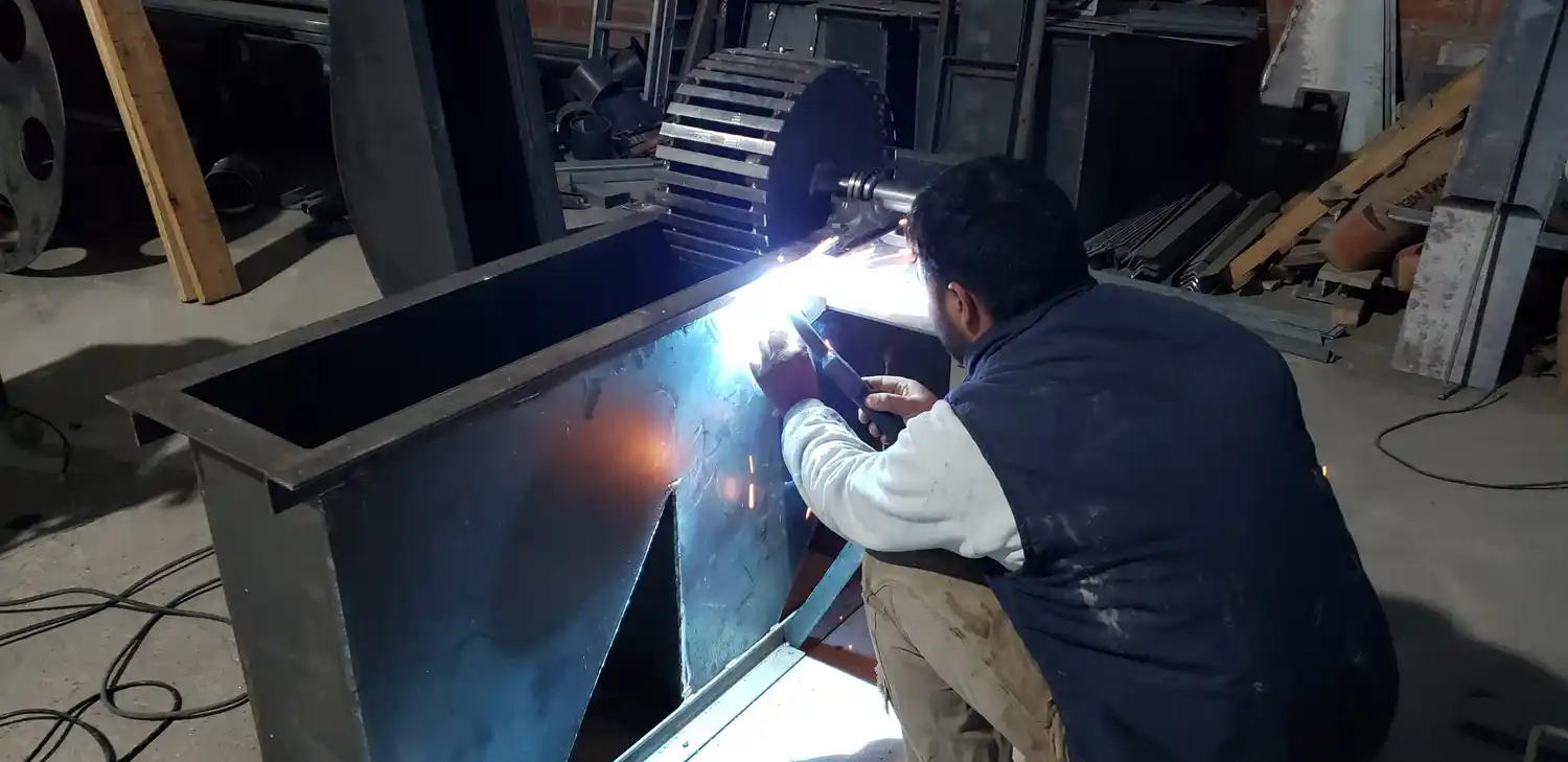 El Gobierno extiende por 60 días la prohibición de los despidos y las suspensiones