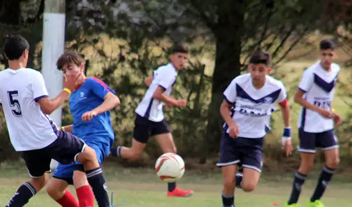Con 3.000 jugadores, se inician dos torneos de fútbol infantil
