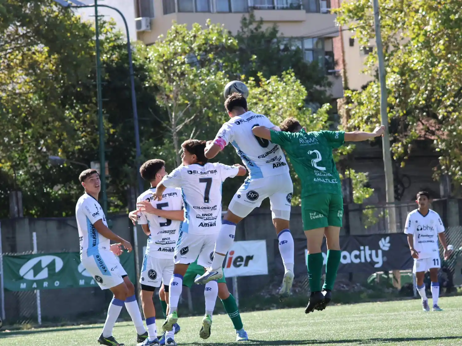 La Crema cayó 2 a 1 de visitante ante Ferro. El miércoles 6 recibe a Huracán. Foto :X de AR