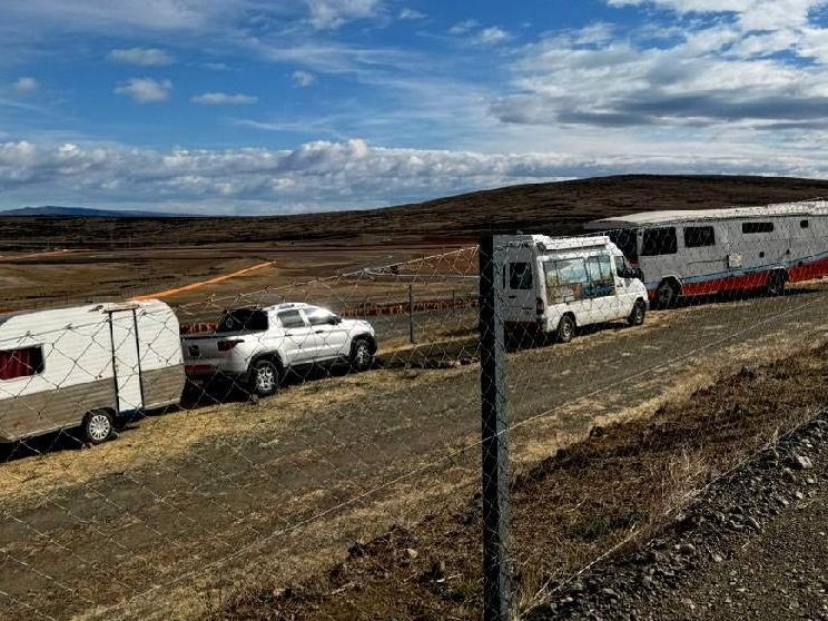Los fans esperan desde el miércoles, el ingreso al autódromo de El Calafate para el inicio de temporada del TC. Foto: ACTC