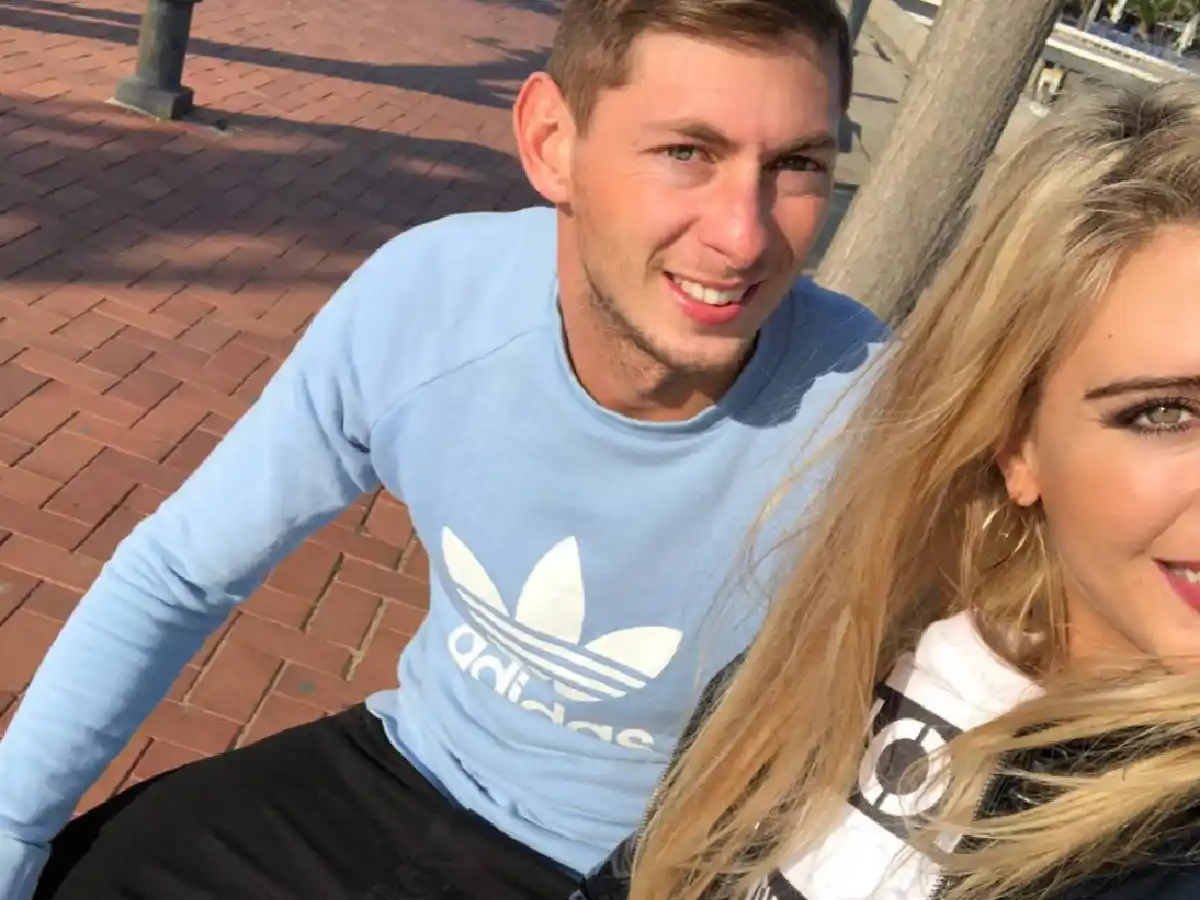 La novia de Emiliano Sala: "Investiguen la mafia del fútbol"