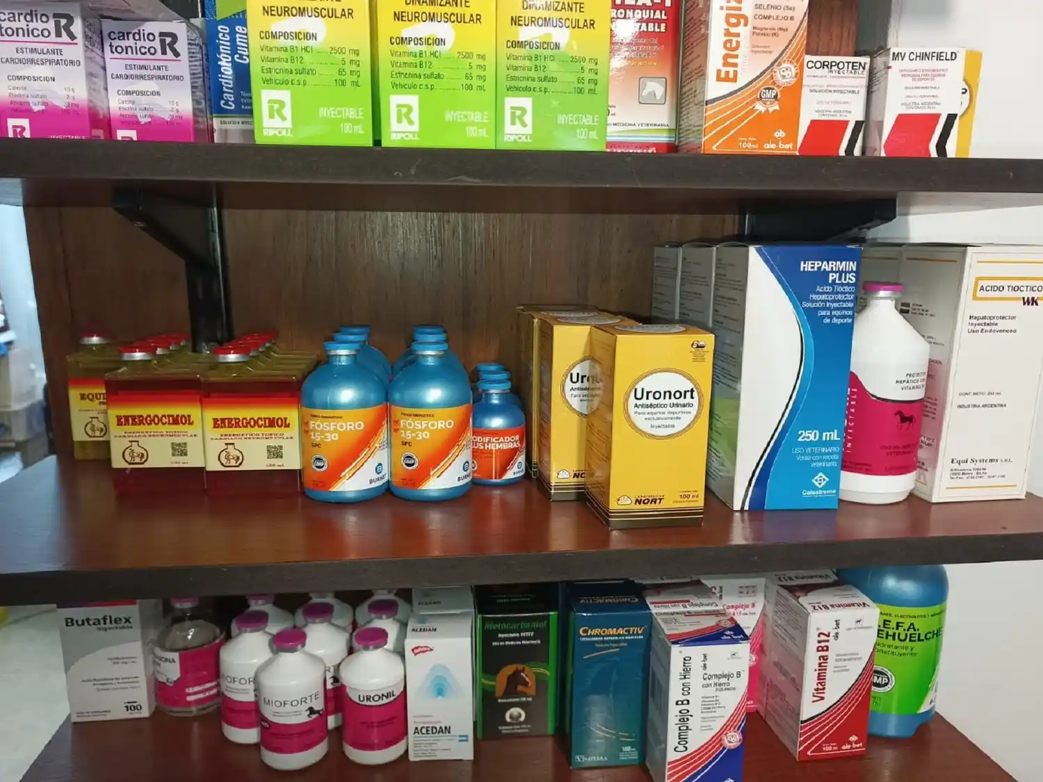 Secuestran medicamentos veterinarios valuados en 40 millones de pesos en La Paz