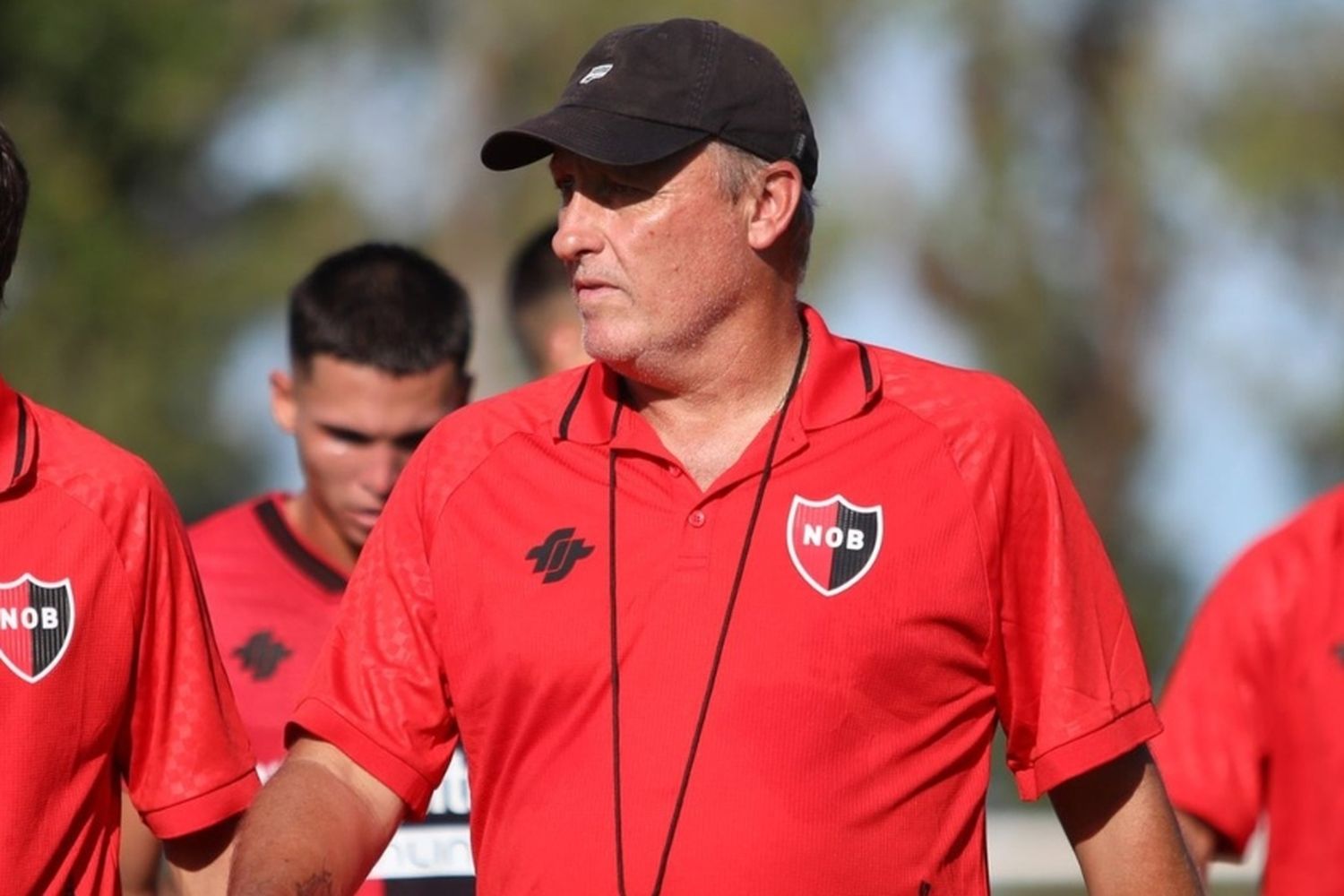 A barajar de nuevo: Ricardo Lunari dejó de ser entrenador de Newell's