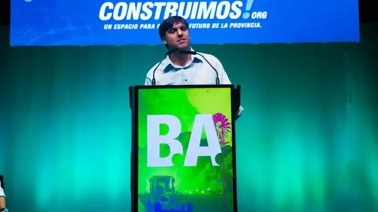 Bossio inaugura en La Plata su primer local con miras a la Gobernación