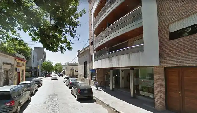 Rescataron a dos personas encerradas en un ascensor