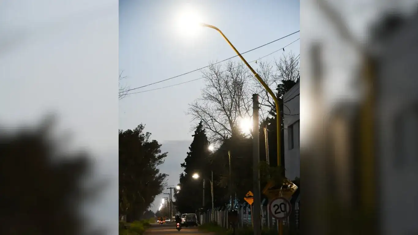 Barrio San Martín completó el recambio de 140 luminarias y ya tiene todo su alumbrado con tecnología LED