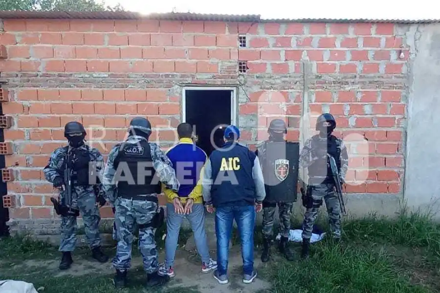 La AIC, durante los allanamientos