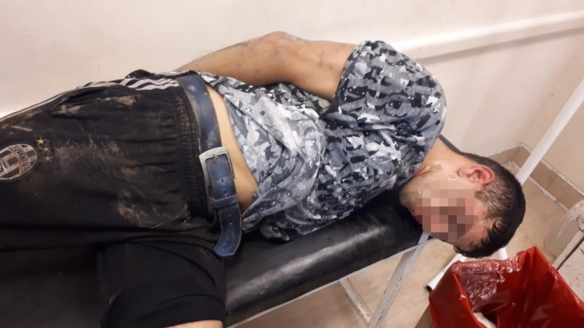 Esteban Echeverría: Robó un auto a mano armada, chocó, se escondió debajo de la cama y lo atraparon