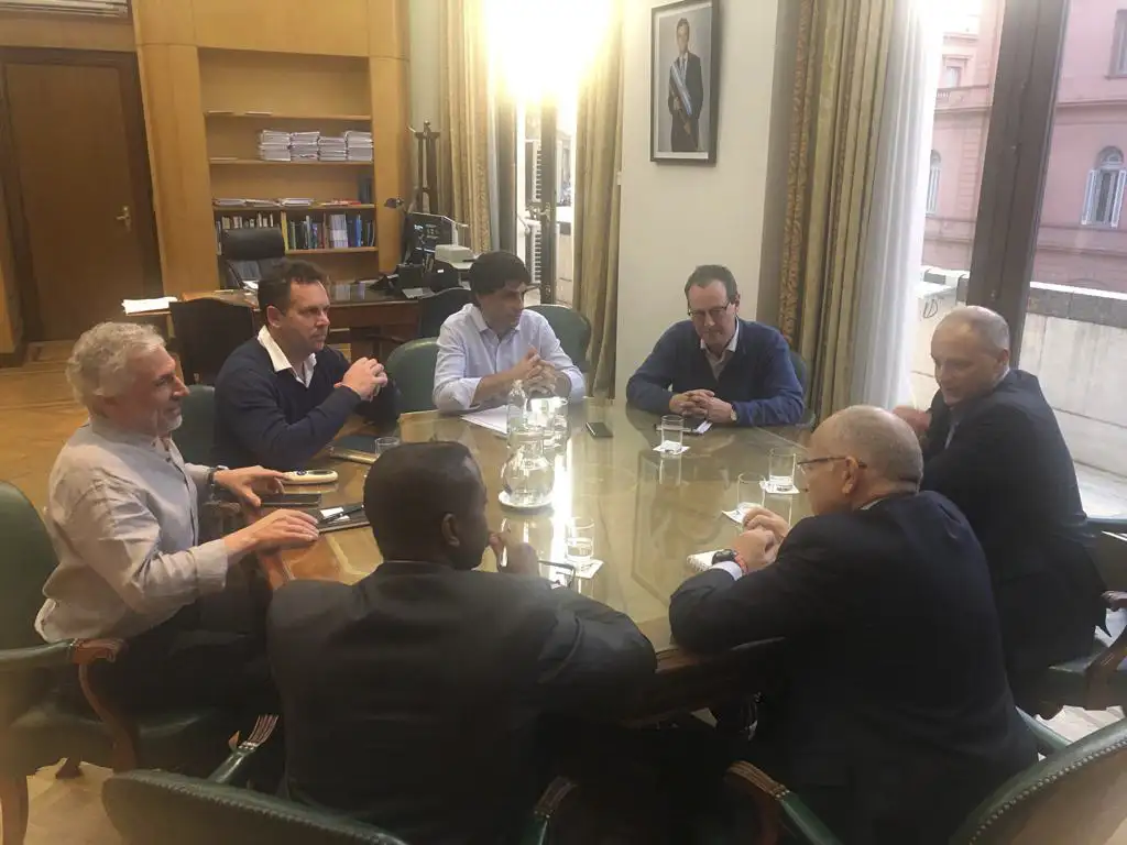 El viceministro Sebastián Katz encabezó la reunión técnica con funcionarios del FMI