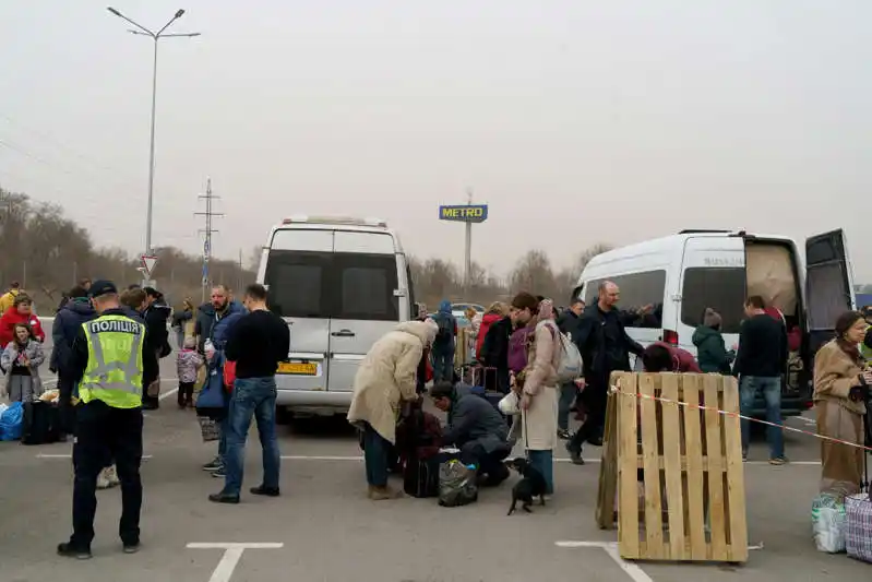 Los corredores humanitarios permitieron la salida de más de cuatro mil civiles.