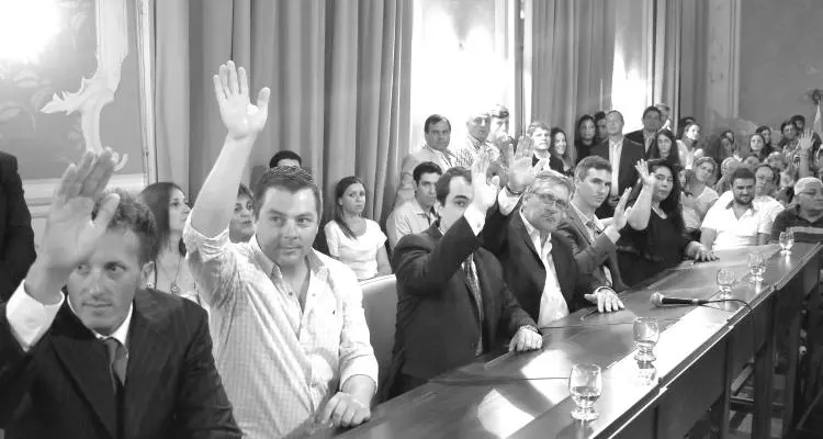 El oficialismo aprobó el aumento de tasas: “Es menos de lo que necesita el Municipio”